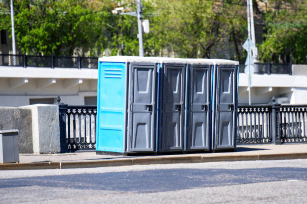 Portable Toilet Options We Offer in On Top Of The World Designated Place, FL